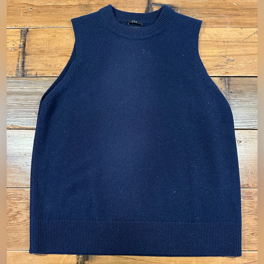 COS 100% Cashmere Navy Sleeveless Sweater Top Size L